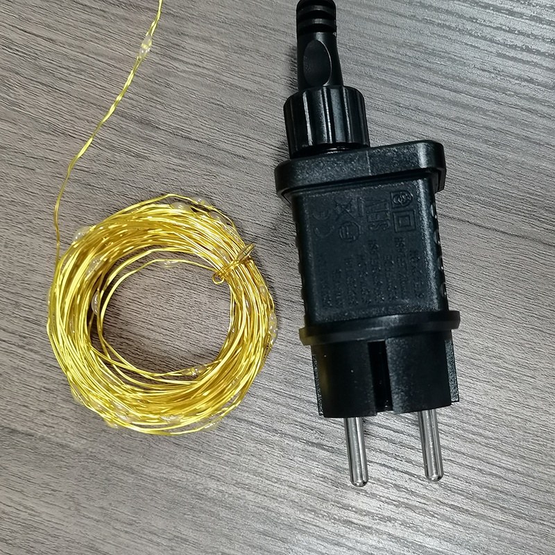 Gold wire light