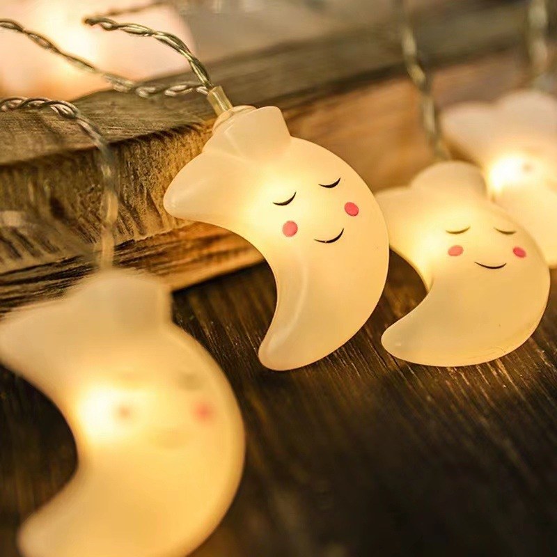 A LED string light-Moon-USB