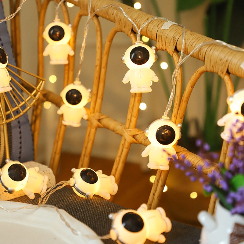 LED string light–astronaut