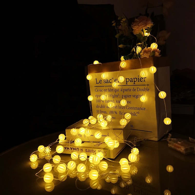 Plastic ball LED string light