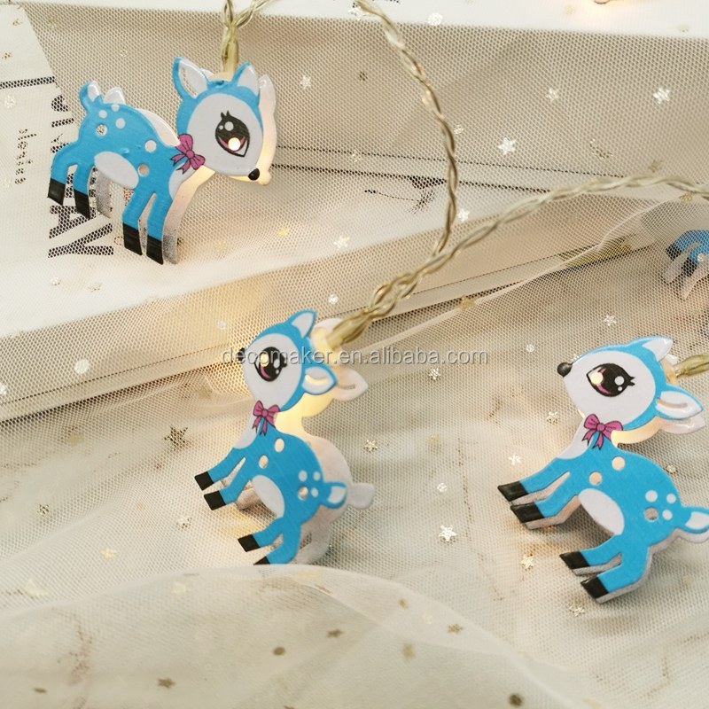 LED string light with metal deer