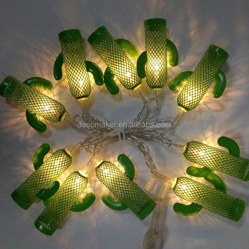 LED string light with metal cactus