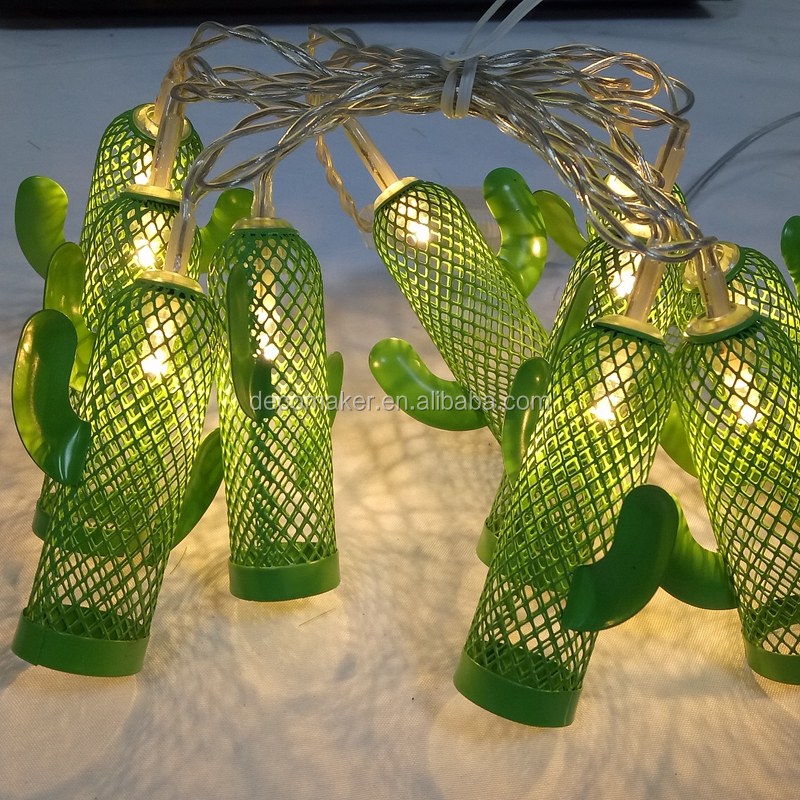 LED string light with metal cactus