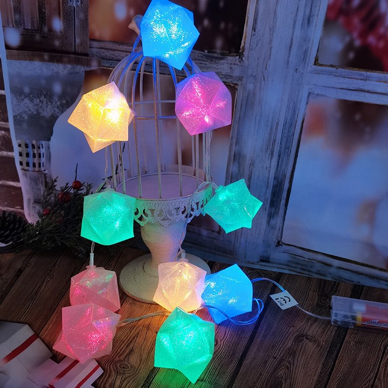 LED string light with decos